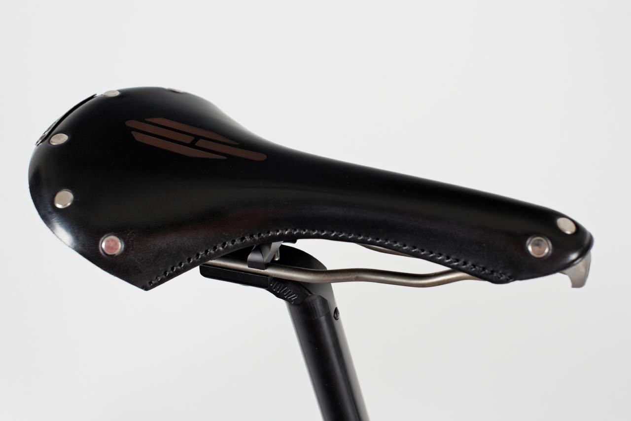 Heritage Paris 007 Cycle: Push the pedals, 3 of 8