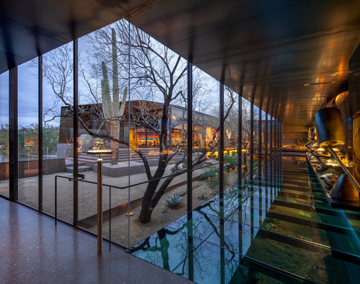 Desert Courtyard House by Wendell Burnette Architects 5