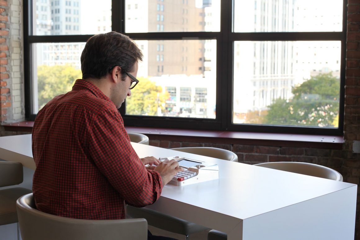 Introducing the typewriter of the 21st century: the Hemingwrite