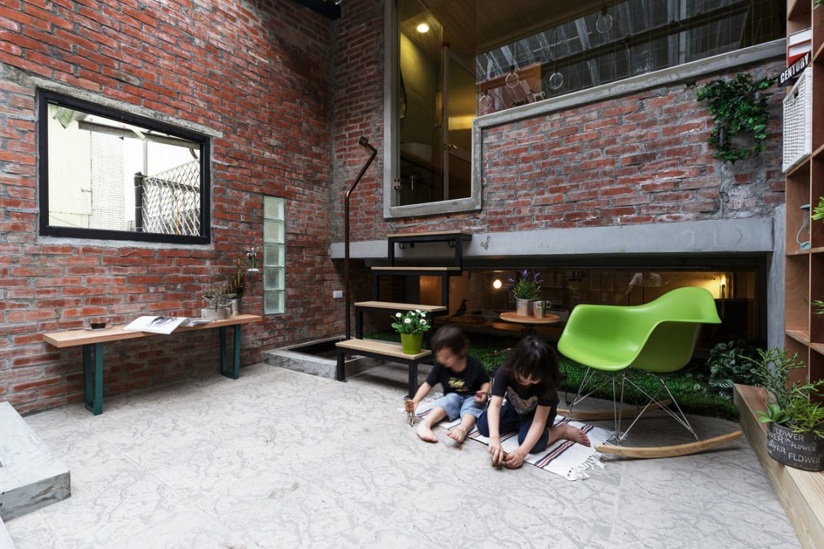 House in Taiwan refurbished by House Design 21