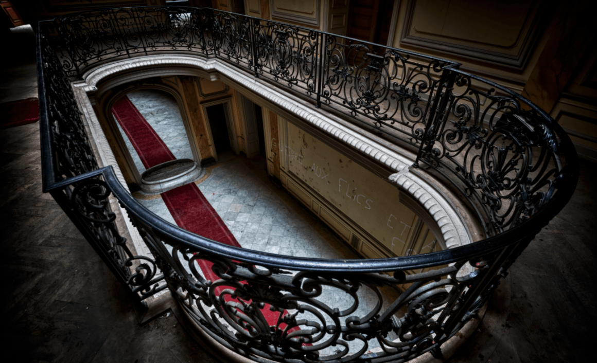 Inside the grand abandoned hotels of Europe by Thomas Windisch 16