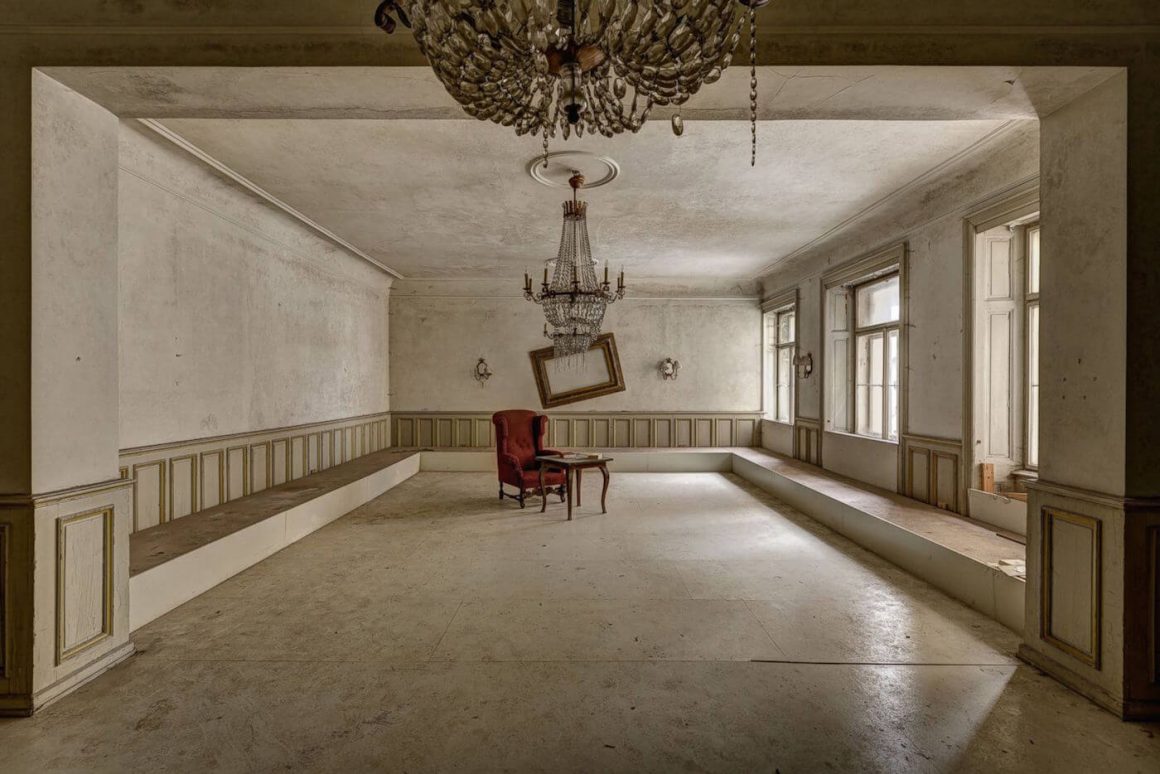 Inside the grand abandoned hotels of Europe by Thomas Windisch 7