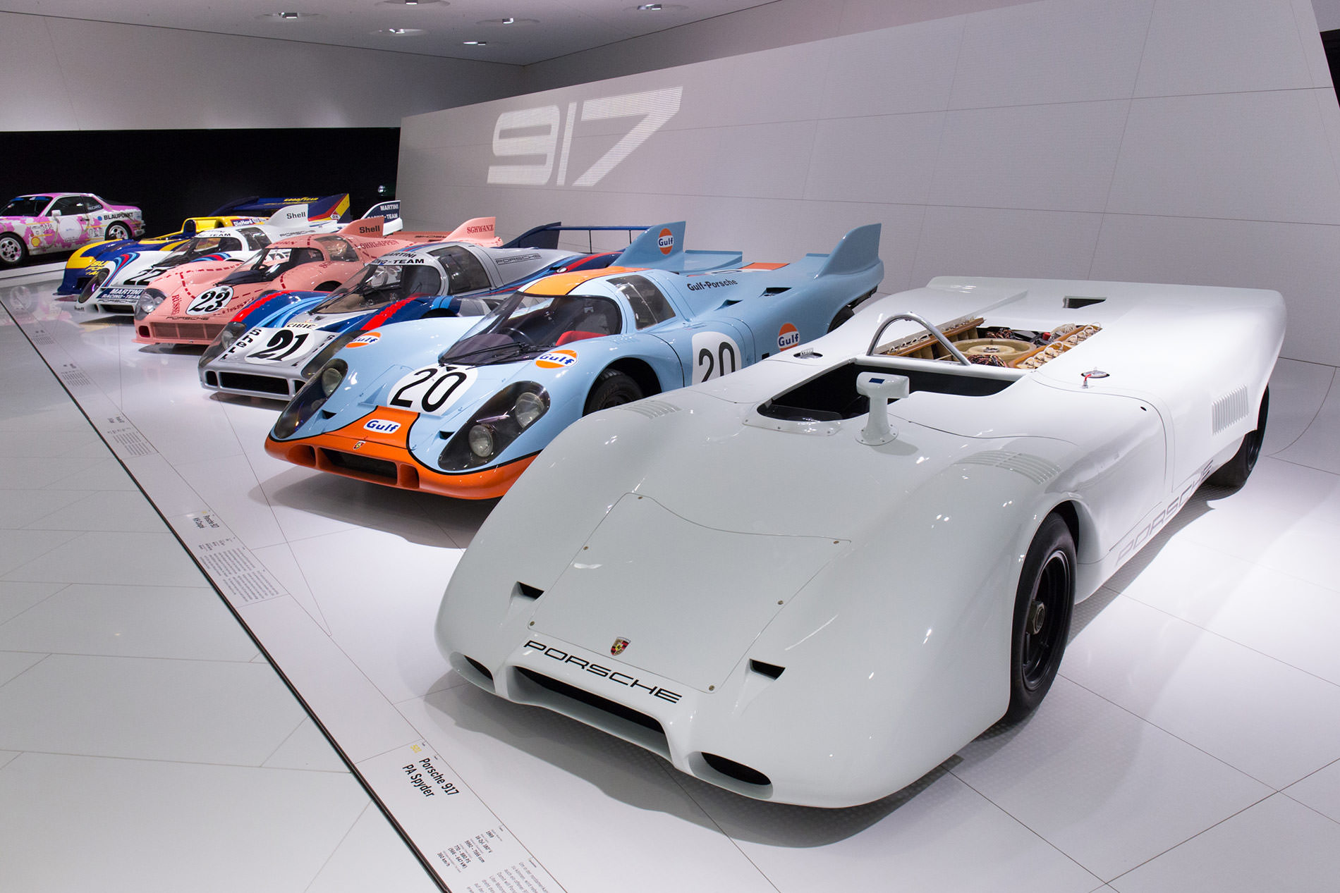 The Porsche Museum by Delugan Meissl, 2 of 9