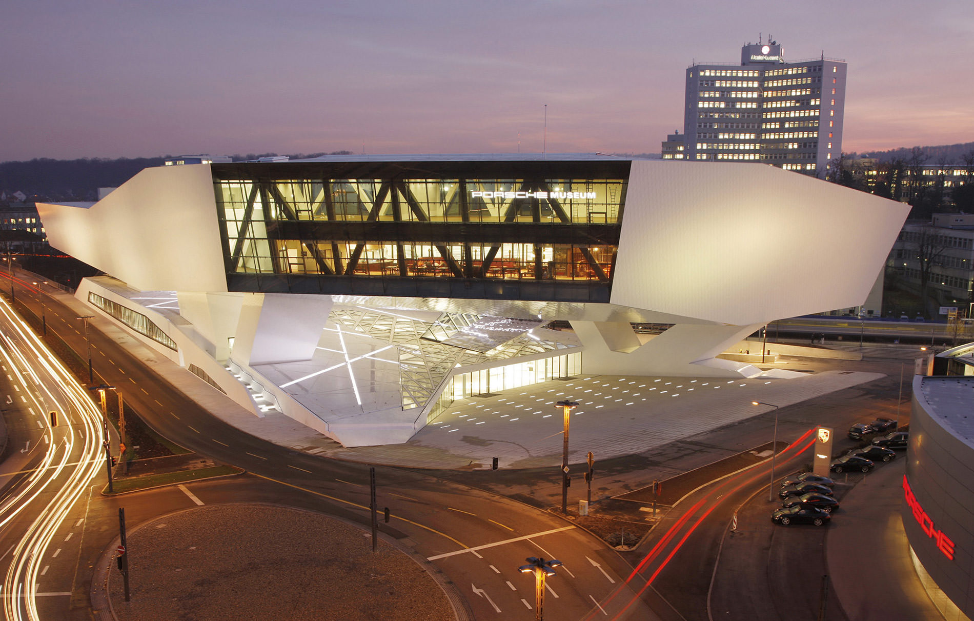 The Porsche Museum by Delugan Meissl, 3 of 9