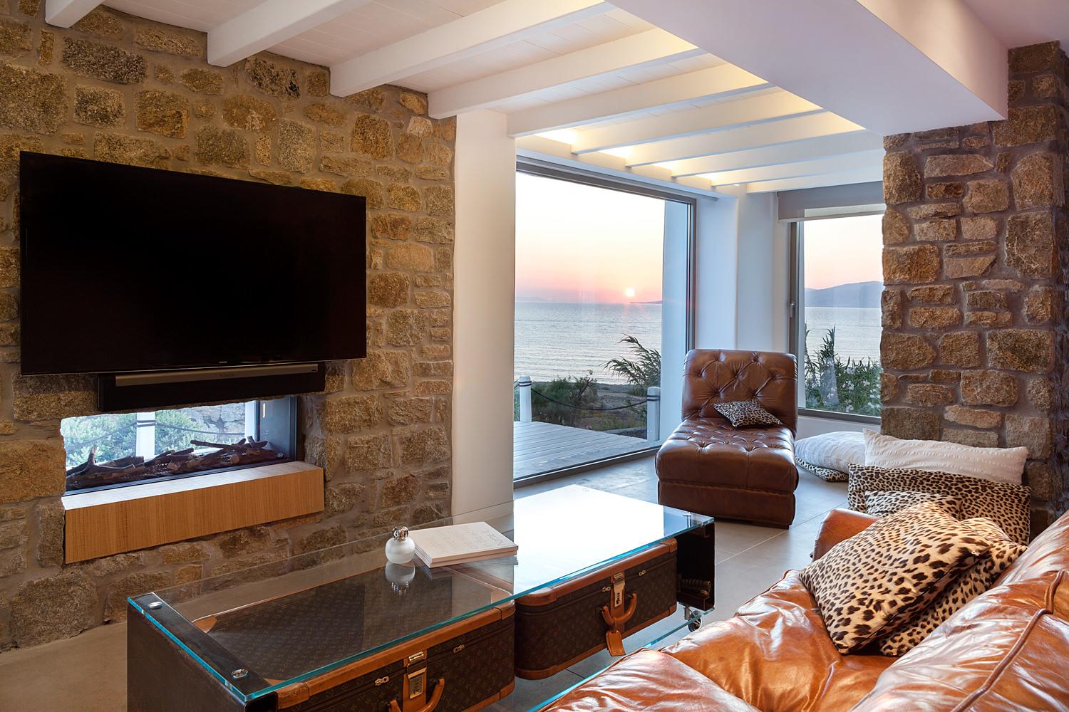 V Project Nicholas Frantzeskos - V Project by Nicholas Frantzeskos, 1 of 21