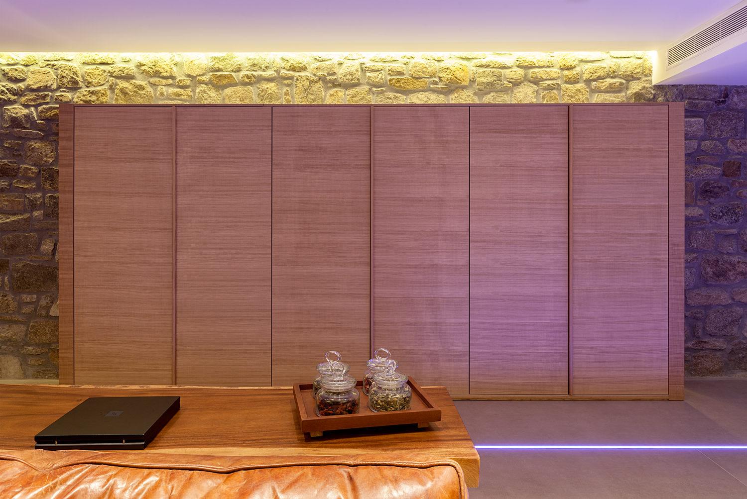 V Project Nicholas Frantzeskos - V Project by Nicholas Frantzeskos, 10 of 21