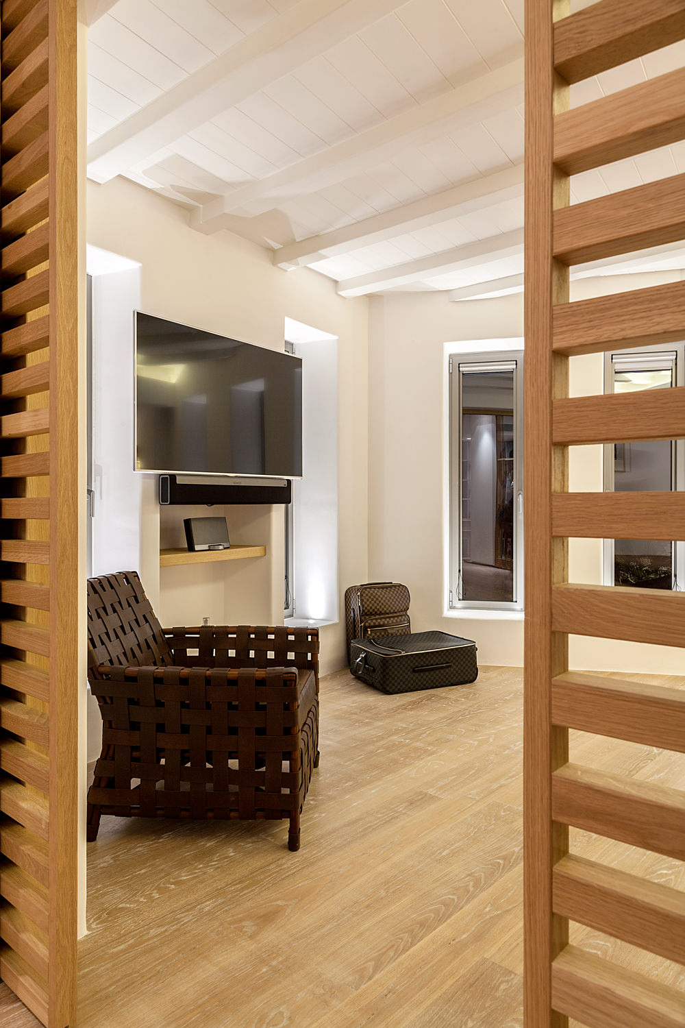 V Project Nicholas Frantzeskos - V Project by Nicholas Frantzeskos, 15 of 21