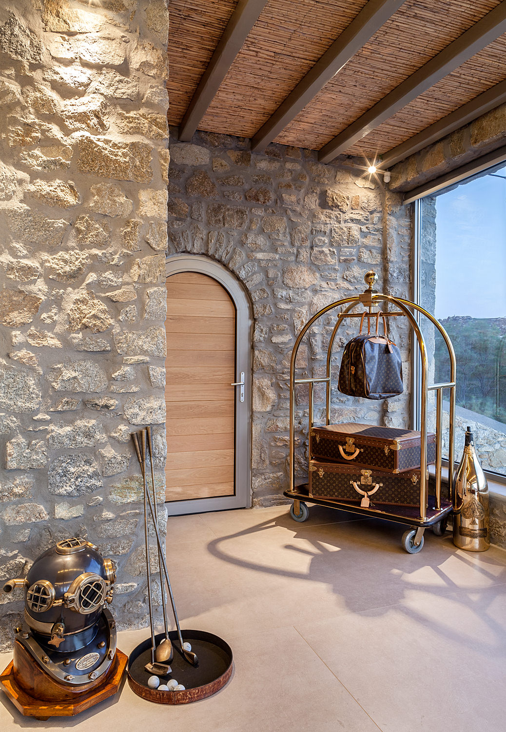 V Project Nicholas Frantzeskos - V Project by Nicholas Frantzeskos, 3 of 21