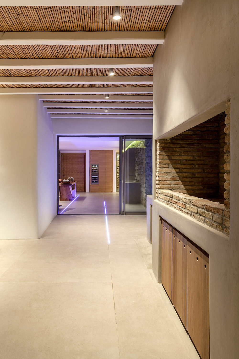 V Project Nicholas Frantzeskos - V Project by Nicholas Frantzeskos, 8 of 21