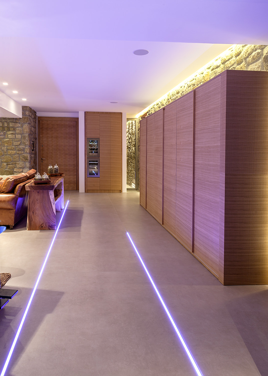 V Project Nicholas Frantzeskos - V Project by Nicholas Frantzeskos, 9 of 21