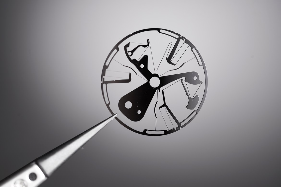 Zenith Defy Lab Oscillator Watch - Zenith Oscillator Debuts in the Defy Lab Watch, 4 of 6